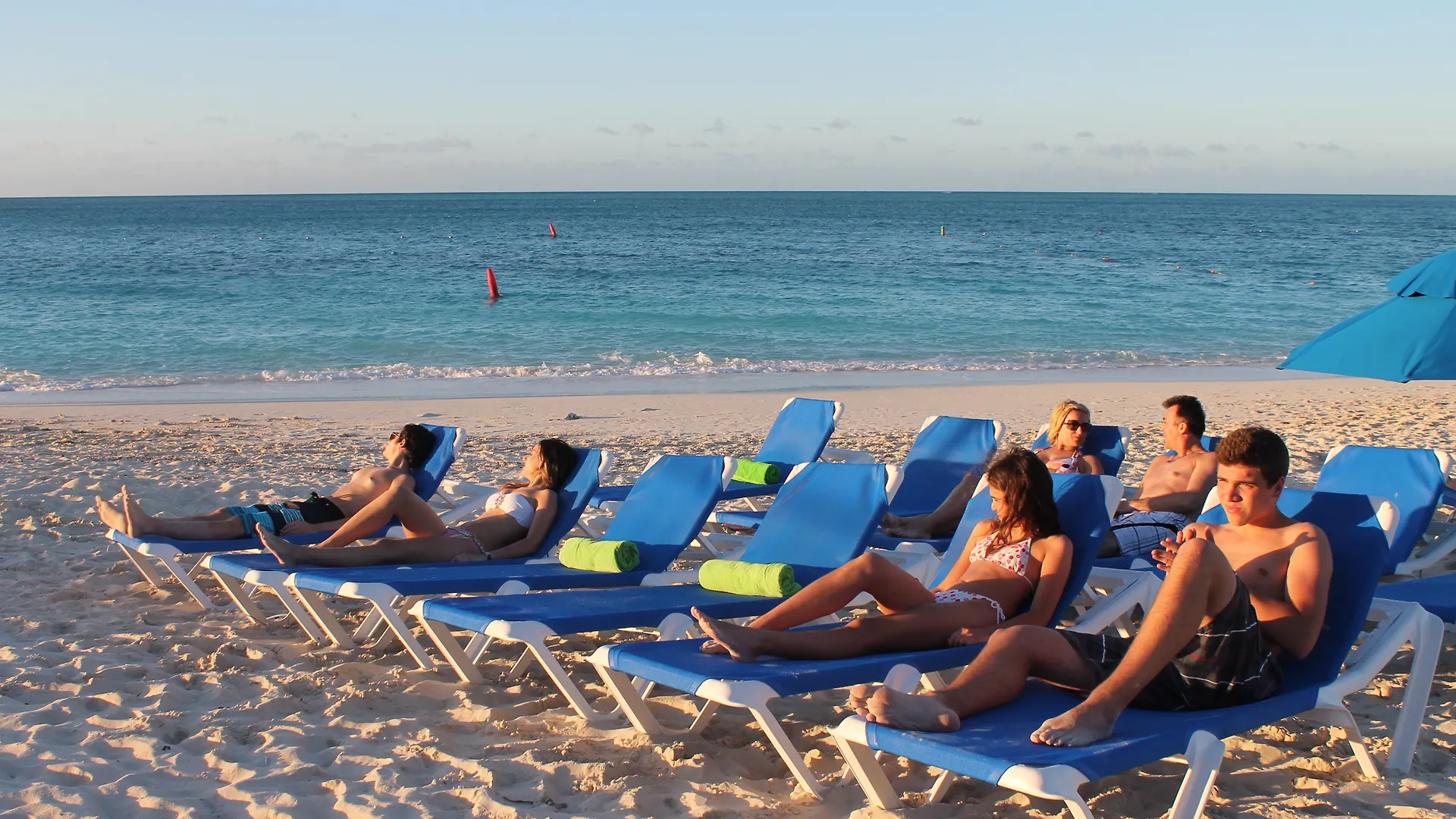 Ports Of Call Resort Grace Bay 3*,